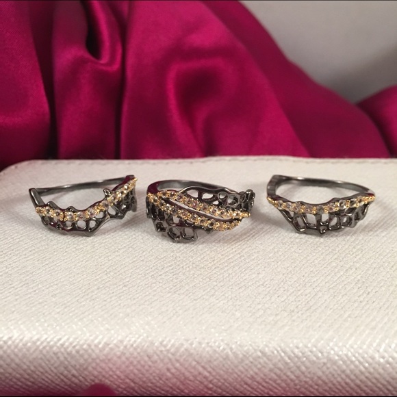 ANITANJA Sea Fan White Topaz Puzzle Ring - Picture 3 of 5