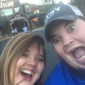 Meet your Posher, Danielle