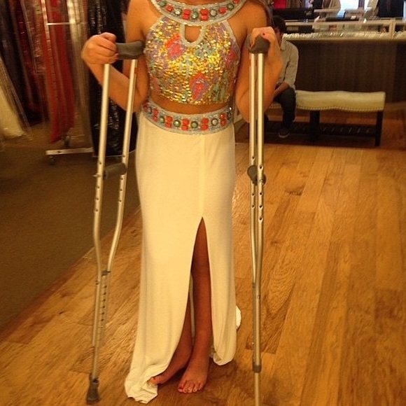 Sherri hill dress - Picture 3 of 4