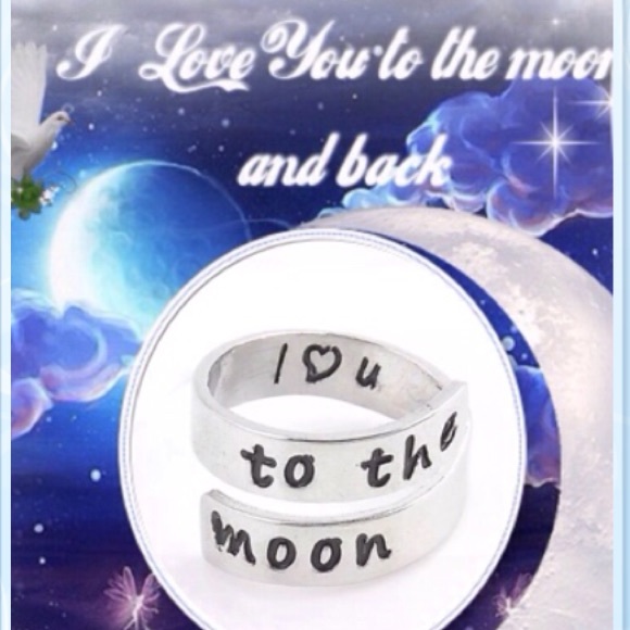 ❤️I LOVE YOU TO THE🌙MOON AND BACK ADJUSTABLE RING. NWT