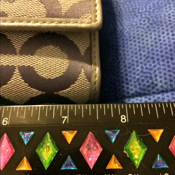 RARE Coach Trifold with Checkbook Wallet - Picture 7 of 8