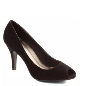 Very Versitile Heels.