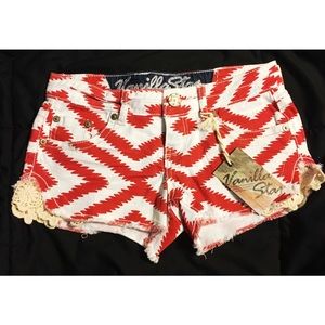 Red/White Design Jean Shorts