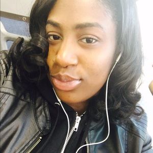 Meet your Posher, Alea