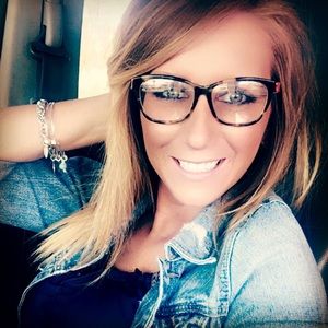 Meet your Posher, Joanna