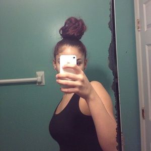 Meet your Posher, Ana