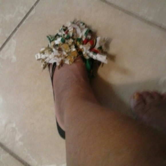 Flip Flops - Picture 2 of 4