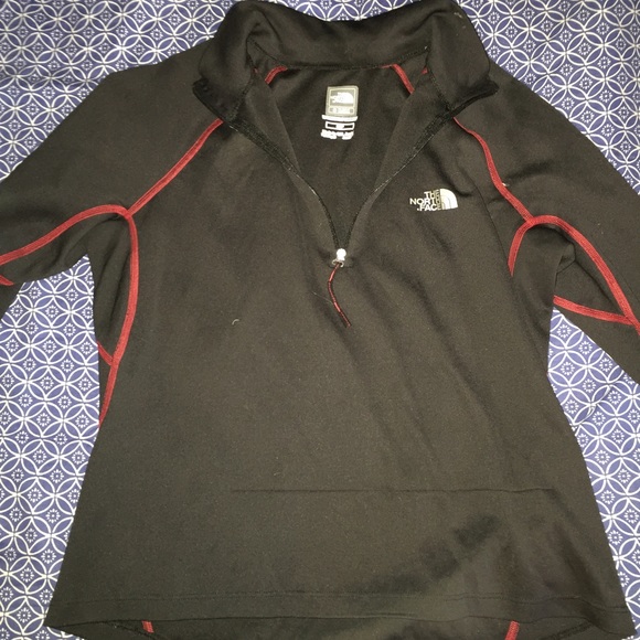 North face pullover