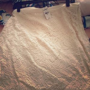 White lace Express skirt