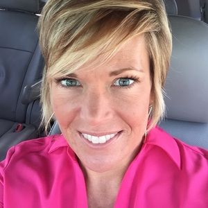 Meet your Posher, Danette