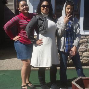 Meet your Posher, Esperanza