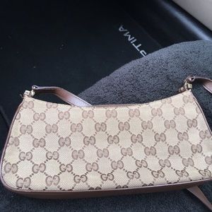 Gucci shoulder bag
