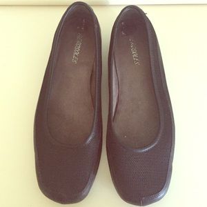Comfy Black Flats