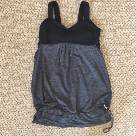 Sz 2 lululemon top with drawstring