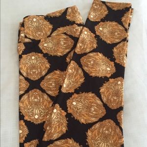 Lularoe Lions Head Leggings OS *RARE*