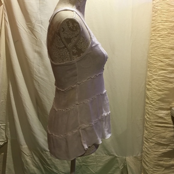 White tank - Picture 3 of 4