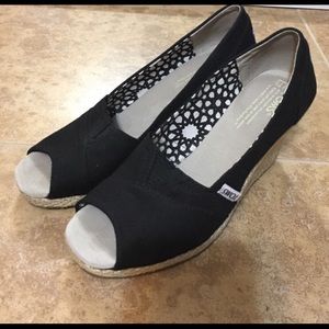 New TOMS size 7.5