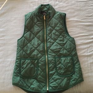 Lightweight Quilted Green Vest