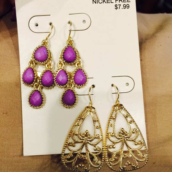 💫2 PAIR OF FASHION EARRINGS💫