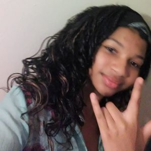 Meet your Posher, Shayla