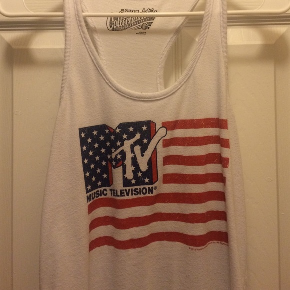 Old Navy MTV flag tank