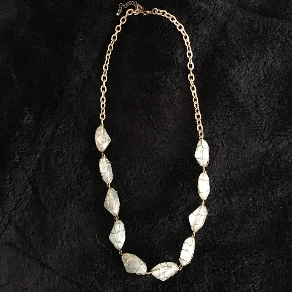 Crystal forever 21 chunky necklace
