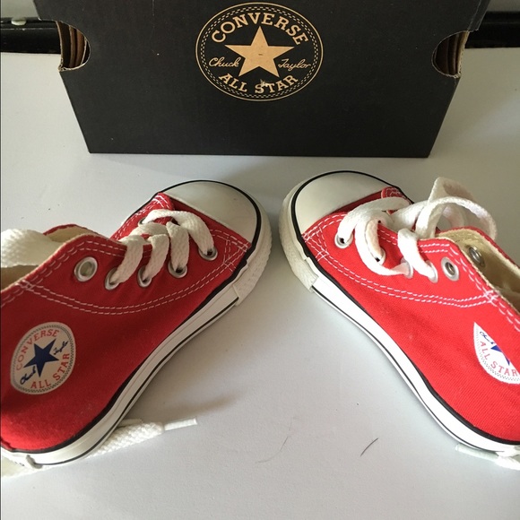 Converse shoe! - Picture 2 of 3