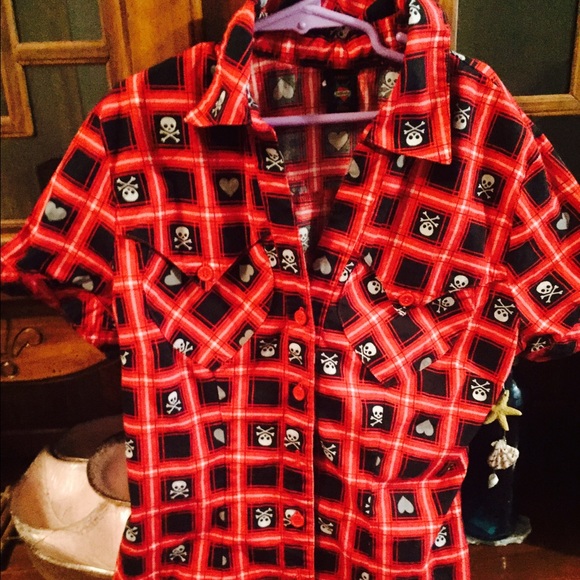 Rockabilly plaid skull and bones button up top S