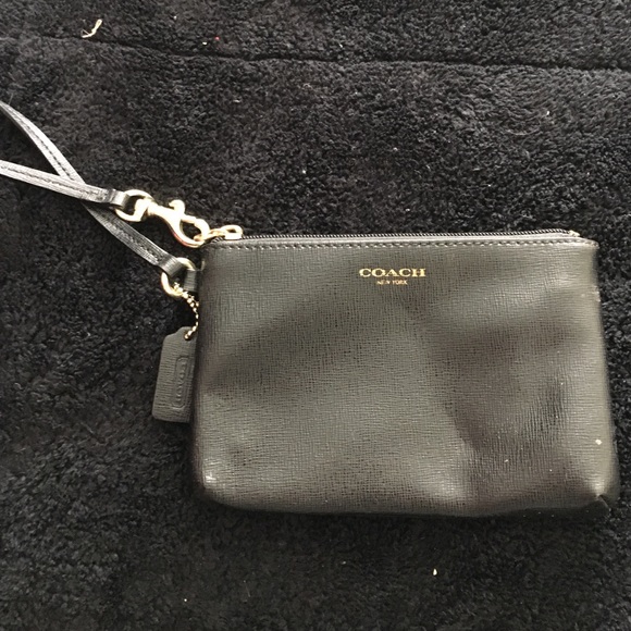 Coach wristlet black