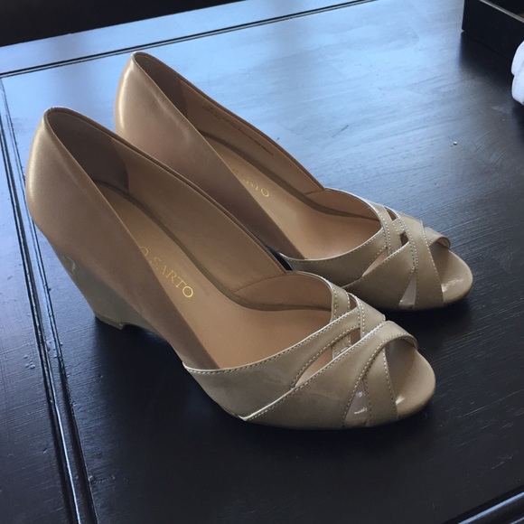 Nude Franco Sarto wedges with open toe