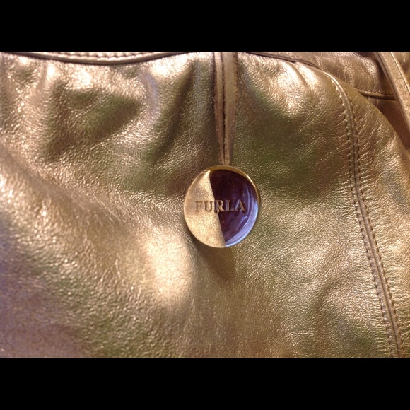 SOLD -Furla silver metallic tote/shoulder bag - Picture 2 of 4