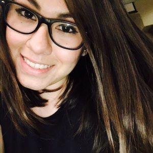 Meet your Posher, Fernanda