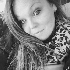 Meet your Posher, Lizzbeth