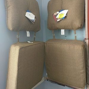 La-Z-Boy patio pillows