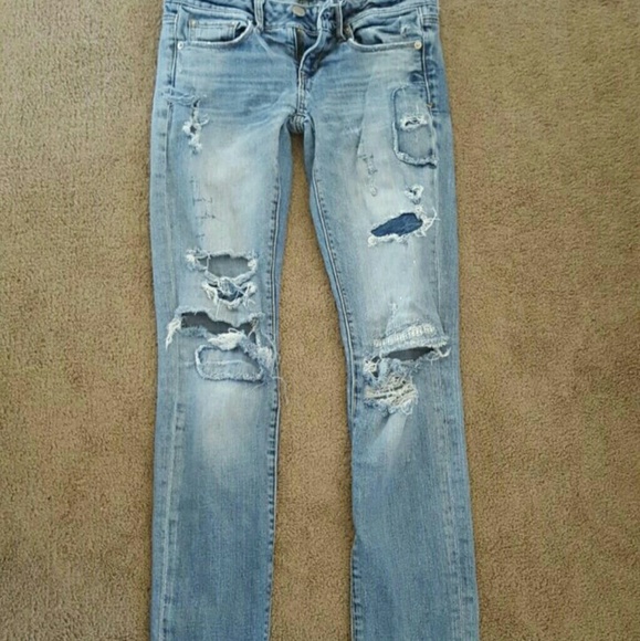 Destroyed jeans