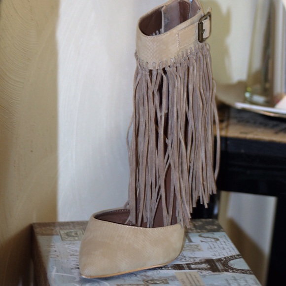 Fringe heels