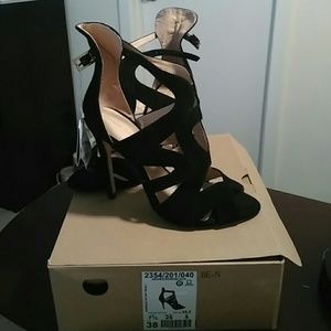 Zara black suede pump