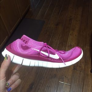 Nike Free 5.0 shoes