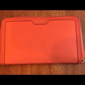 Henri Bendel wallet