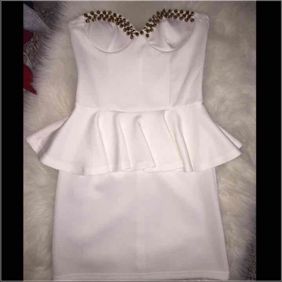 Beautiful studded peplum white dress - Picture 2 of 4