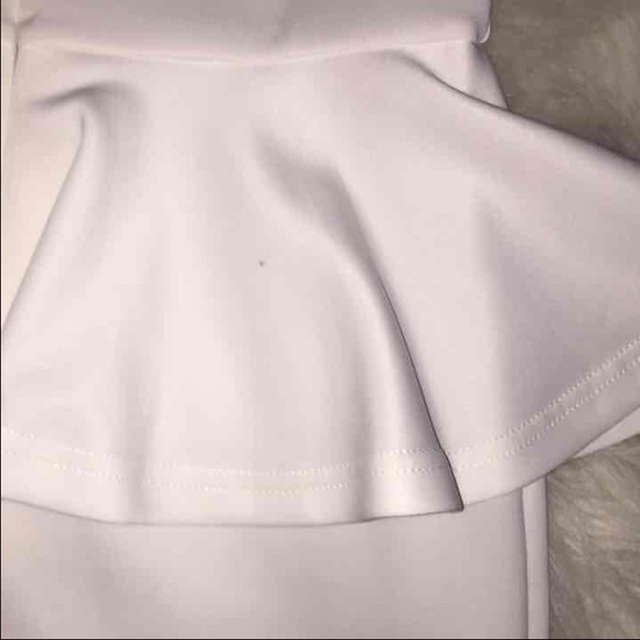 Beautiful studded peplum white dress - Picture 4 of 4