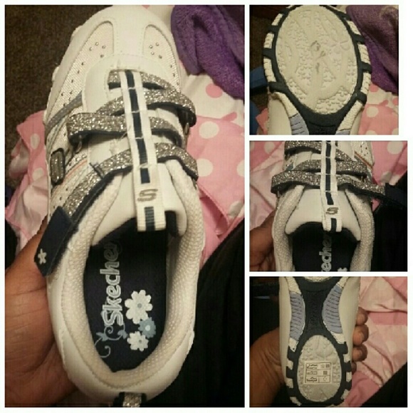 Girl Skechers