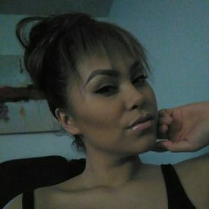 Meet your Posher, Elisa