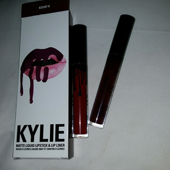 2 Kylie Lipsticks from the Kylie lip kit