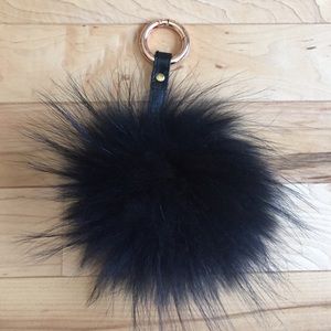 Black Pompom