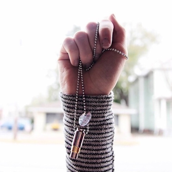 Rose Gold Necklace - Picture 3 of 4