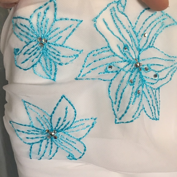 Bridesmaid/prom strapless top with a line skirt - Picture 2 of 3