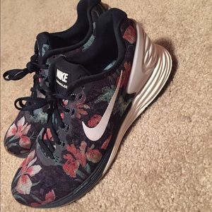 Nike Photosynthesis Lunarglide tennis shoes