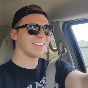 Meet your Posher, Seth