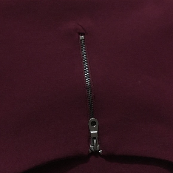 Beautiful Burgundy Top - Picture 4 of 4